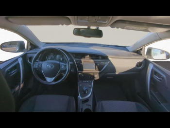 Photo 11 du bon plan TOYOTA Auris HSD 136h Feel! occasion à 10490 €