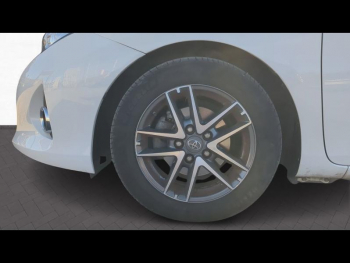 Photo 14 du bon plan TOYOTA Auris HSD 136h Feel! occasion à 10490 €