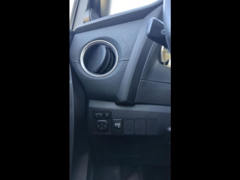 Photo 18 du bon plan TOYOTA Auris HSD 136h Feel! occasion à 10490 €