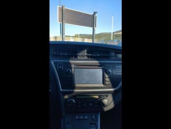 Photo 23 du bon plan TOYOTA Auris HSD 136h Feel! occasion à 10490 €