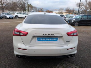 Photo 17 du bon plan MASERATI Ghibli 3.0 V6 275ch Diesel GranSport occasion à 28990 €
