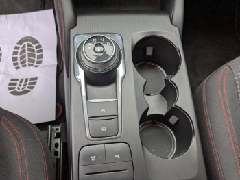 Photo 14 du bon plan FORD Kuga 2.5 Duratec 190ch FHEV E85 ST-Line BVA occasion à 27500 €