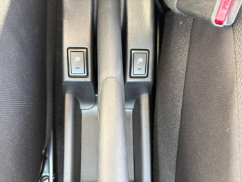 Photo 18 du bon plan SUZUKI Swift 1.2 Dualjet Hybrid 83ch Pack occasion à 15990 €