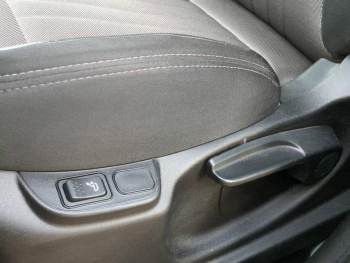 Photo 22 du bon plan FIAT 500L 1.4 16v 95ch Popstar occasion à 6500 €