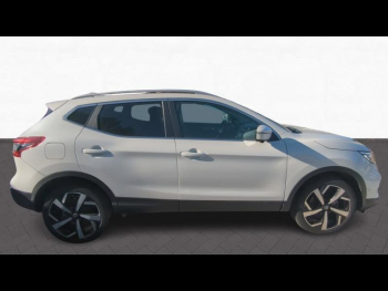 Photo 8 du bon plan NISSAN Qashqai 1.3 DIG-T 140ch Tekna 2019 occasion à 14490 €