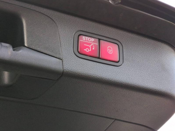 Photo 12 du bon plan MERCEDES-BENZ GLC 300 de 194+122ch AMG Line 4Matic 9G-Tronic occasion à 30900 €