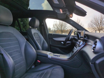 Photo 13 du bon plan MERCEDES-BENZ GLC 300 de 194+122ch AMG Line 4Matic 9G-Tronic occasion à 30900 €