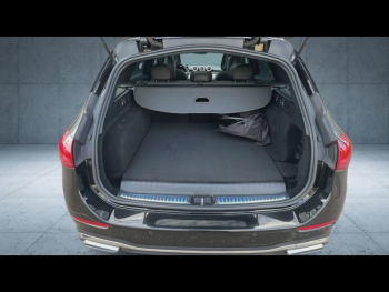 Photo 16 du bon plan MERCEDES-BENZ Classe C Break 300 e 204+129ch AMG Line occasion à 24900 €