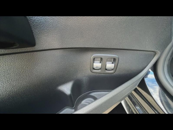 Photo 23 du bon plan MERCEDES-BENZ Classe C Break 300 e 204+129ch AMG Line occasion à 24900 €