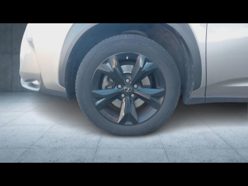 Photo 4 du bon plan LEXUS NX 300h 2WD Pack Business Euro6d-T occasion à 19900 €