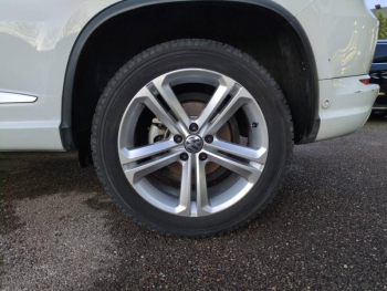 Photo 7 du bon plan VOLKSWAGEN Tiguan 2.0 TDI 177ch BlueMotion Technology FAP R Exclusive 4Motion DSG7 occasion à 15900 €