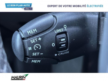 Photo 17 du bon plan PEUGEOT 3008 1.2 PureTech 130ch Allure S&S EAT8 109g occasion à 11990 €