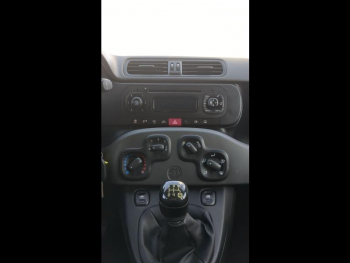 Photo 15 du bon plan FIAT Panda 1.2 8v 69ch Pop occasion à 7290 €
