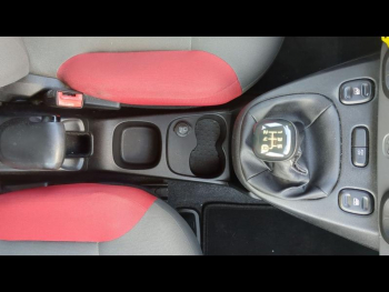 Photo 23 du bon plan FIAT Panda 1.2 8v 69ch Pop occasion à 7290 €