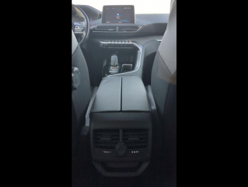 Photo 20 du bon plan PEUGEOT 3008 1.2 PureTech 130ch Allure S&S EAT6 occasion à 12490 €