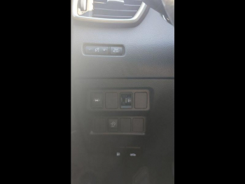 Photo 20 du bon plan NISSAN Qashqai 1.3 DIG-T 140ch N-Connecta Euro6d-T occasion à 14990 €