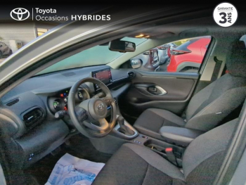 Photo 11 du bon plan TOYOTA Yaris 116h Design 5p MY22 occasion à 22300 €