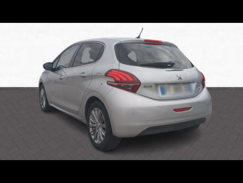 Photo 6 du bon plan PEUGEOT 208 1.2 PureTech 110ch Allure S&S EAT6 5cv 5p occasion à 8990 €
