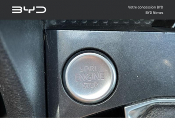 Photo 14 du bon plan VOLKSWAGEN Tiguan 2.0 TDI 150ch R-Line DSG7 occasion à 27990 €