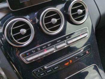 Photo 21 du bon plan MERCEDES-BENZ Classe C Coupé 250 d 204ch Sportline 9G-Tronic occasion à 22490 €