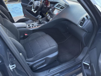 Photo 8 du bon plan CITROEN DS5 1.6 BlueHDi120 Be Chic S&S occasion à 7990 €