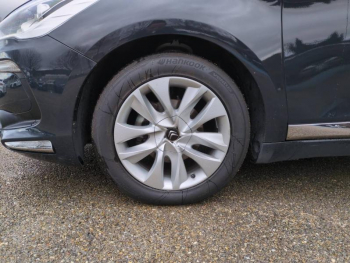 Photo 12 du bon plan CITROEN DS5 1.6 BlueHDi120 Be Chic S&S occasion à 7990 €