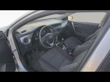 Photo 10 du bon plan TOYOTA Auris 100 VVT-i Dynamic occasion à 10900 €