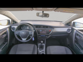 Photo 11 du bon plan TOYOTA Auris 100 VVT-i Dynamic occasion à 10900 €