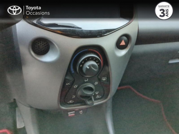 Photo 23 du bon plan TOYOTA Aygo 1.0 VVT-i 72ch x-play 5P MY19 occasion à 10990 €