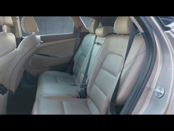 Photo 14 du bon plan HYUNDAI Tucson 2.0 CRDI 185ch Executive 4WD BVA6 occasion à 14900 €