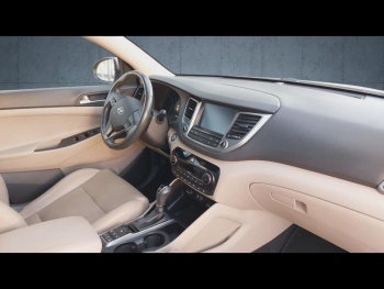 Photo 17 du bon plan HYUNDAI Tucson 2.0 CRDI 185ch Executive 4WD BVA6 occasion à 14900 €