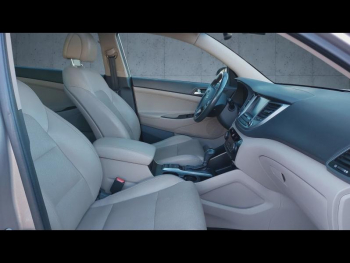 Photo 18 du bon plan HYUNDAI Tucson 2.0 CRDI 185ch Executive 4WD BVA6 occasion à 14900 €