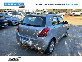 Photo 21 du bon plan SUZUKI Swift 1.6 VVT Sport 3p occasion à 5990 €