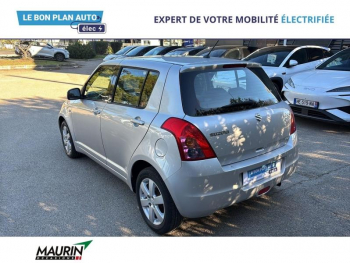 Photo 22 du bon plan SUZUKI Swift 1.6 VVT Sport 3p occasion à 5990 €