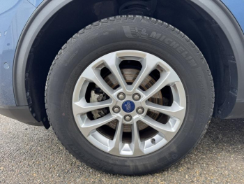 Photo 11 du bon plan FORD Kuga 2.5 Duratec 190ch FHEV E85 Titanium BVA occasion à 24900 €