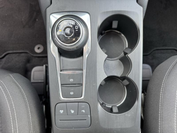 Photo 19 du bon plan FORD Kuga 2.5 Duratec 190ch FHEV E85 Titanium BVA occasion à 24900 €