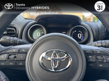 Photo 13 du bon plan TOYOTA Yaris 116h Design 5p Pack Confort occasion à 19490 €