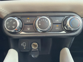 Photo 16 du bon plan NISSAN Micra 1.0 IG-T 92ch Made in France Xtronic 2021.5 occasion à 14990 €