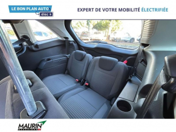 Photo 6 du bon plan FORD Grand C-MAX 1.5 TDCi 120ch Stop&Start Titanium PowerShift occasion à 9990 €