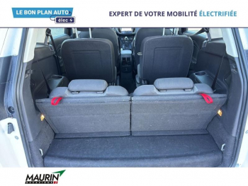 Photo 9 du bon plan FORD Grand C-MAX 1.5 TDCi 120ch Stop&Start Titanium PowerShift occasion à 9990 €