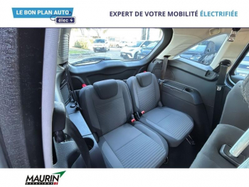 Photo 24 du bon plan FORD Grand C-MAX 1.5 TDCi 120ch Stop&Start Titanium PowerShift occasion à 9990 €