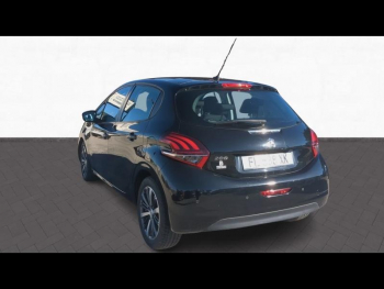 Photo 7 du bon plan PEUGEOT 208 1.2 PureTech 82ch Allure 5p occasion à 6990 €