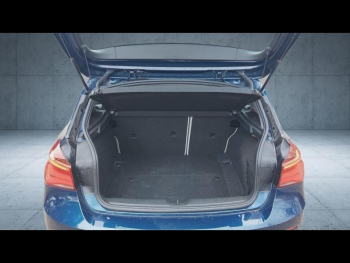 Photo 13 du bon plan BMW Série 1 116i 109ch UrbanChic 5p Euro6d-T occasion à 15900 €