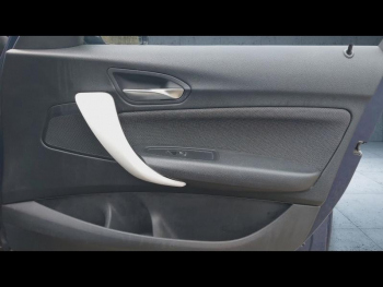 Photo 17 du bon plan BMW Série 1 116i 109ch UrbanChic 5p Euro6d-T occasion à 15900 €