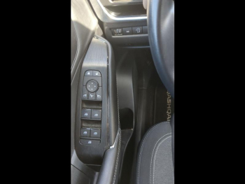 Photo 17 du bon plan NISSAN Qashqai 1.3 Mild Hybrid 140ch N-Connecta occasion à 17290 €