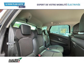 Photo 20 du bon plan RENAULT Scenic 1.7 Blue dCi 150ch Intens EDC occasion à 10990 €