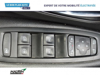 Photo 27 du bon plan RENAULT Scenic 1.7 Blue dCi 150ch Intens EDC occasion à 10990 €