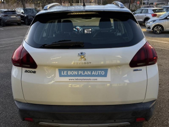 Photo 6 du bon plan PEUGEOT 2008 1.2 PureTech 130ch Allure S&S occasion à 7500 €