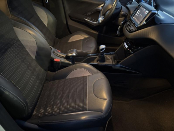 Photo 8 du bon plan PEUGEOT 2008 1.2 PureTech 130ch Allure S&S occasion à 7500 €