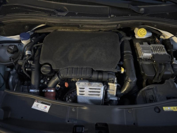 Photo 12 du bon plan PEUGEOT 2008 1.2 PureTech 130ch Allure S&S occasion à 7500 €